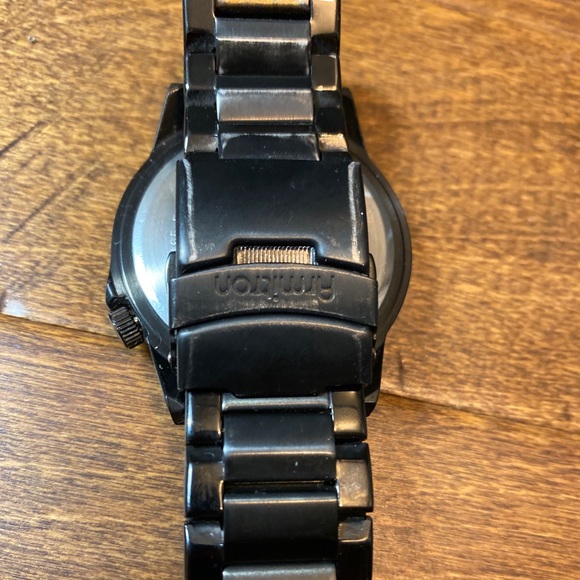 Watch - Picture 2 of 5